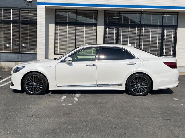 クラウンハイブリッド アスリートＧ　メーカーナビ　ムーンルーフ　プリクラッシュセーフティ　レーダークルーズコントロール　インテリジェントクリアランスソナー　１８インチスパッタリングＡＷ　黒革シート　シートベンチレーション（55枚目）