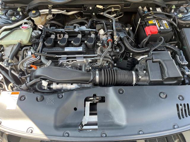 シビック ハッチバック　ターボ　純正ナビ　ホンダセンシング　アダプティブクルーズコントロール　シートヒーター　ＬＥＤヘッドライト　オートライト　パドルシフト　バックカメラ　Ｂｌｕｅｔｏｏｔｈ　フルセク　スマートキー（18枚目）