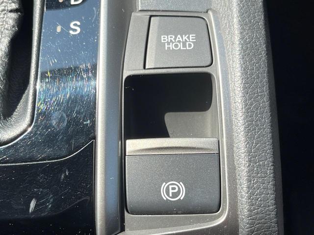 シビック ハッチバック　ターボ　純正ナビ　ホンダセンシング　アダプティブクルーズコントロール　シートヒーター　ＬＥＤヘッドライト　オートライト　パドルシフト　バックカメラ　Ｂｌｕｅｔｏｏｔｈ　フルセク　スマートキー（39枚目）