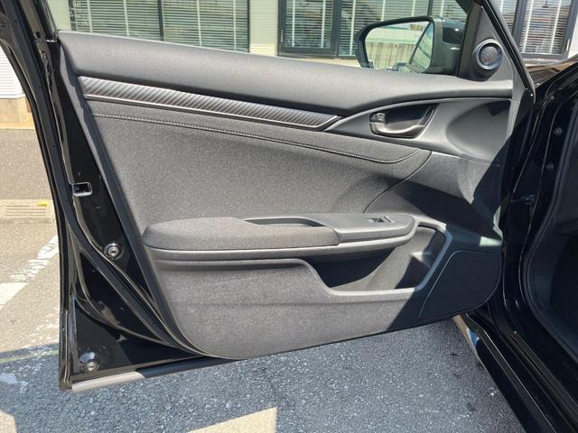 シビック ハッチバック　ターボ　純正ナビ　ホンダセンシング　アダプティブクルーズコントロール　シートヒーター　ＬＥＤヘッドライト　オートライト　パドルシフト　バックカメラ　Ｂｌｕｅｔｏｏｔｈ　フルセク　スマートキー（48枚目）