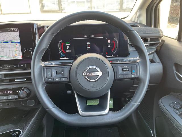 オーラ Ｇ　コネクトナビゲーション　ＢＯＳＥサウンド　プロパイロット　アラウンドビューモニター　パワーシート　インテリジェントルームミラー　ＬＥＤヘッドライト　オートハイビーム　インテリキー　ＥＴＣ（11枚目）