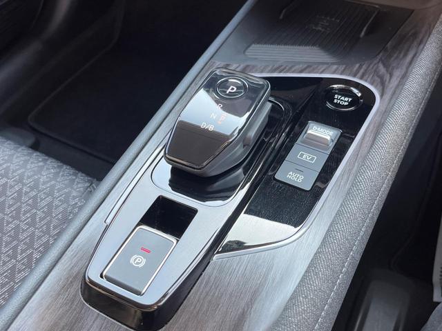 オーラ Ｇ　コネクトナビゲーション　ＢＯＳＥサウンド　プロパイロット　アラウンドビューモニター　パワーシート　インテリジェントルームミラー　ＬＥＤヘッドライト　オートハイビーム　インテリキー　ＥＴＣ（24枚目）