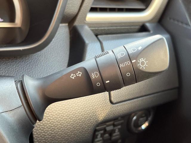 ルーミー カスタムＧ－Ｔ　ターボ　純正９インチＤＡ　パノラミックビューモニター　両側パワースライドドア　アダプティブクルーズコントロール　スマートアシスト　コーナーセンサー　シートヒーター　電動パーキンクブレーキ（34枚目）