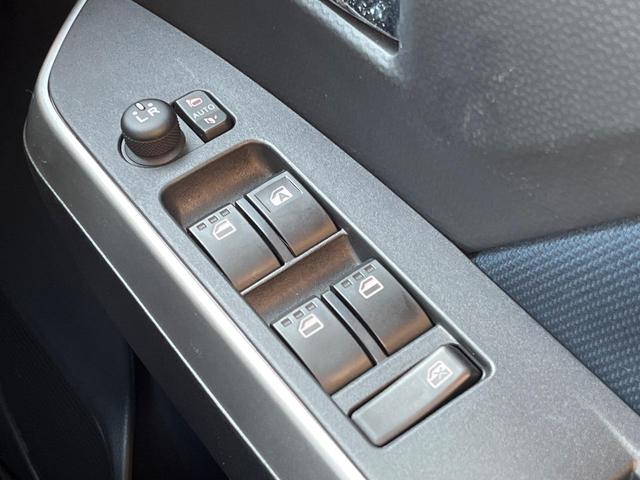 ルーミー カスタムＧ－Ｔ　ターボ　純正９インチＤＡ　パノラミックビューモニター　両側パワースライドドア　アダプティブクルーズコントロール　スマートアシスト　コーナーセンサー　シートヒーター　電動パーキンクブレーキ（40枚目）