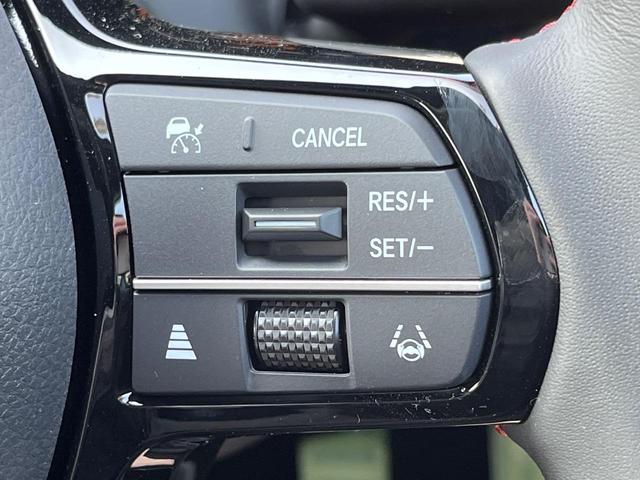 �y�A�_�v�e�B�u�N���[�Y�R���g���[���z�������H�ł̒��������s���y�ɁI�I�����ő��x��ۂN���[�Y�R���g���[�����A�Փˌy���V�X�e���ƘA�g���A�O���̎ԗ������m���ĎԊԂ�ۂ悤�ɑ��x���߂��Ă���܂��I�I