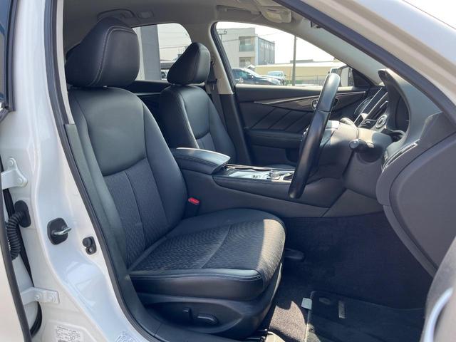 �y�n�[�t���U�[�V�[�g�z�������ƍ���S�n�𗼗������l�C�̃V�[�g���w�ʁE���ʂ̃t�@�u���b�N�f�ނ́A�ʋC���̗ǂ��⊊��ɂ����ɗD��Ă��܂��B�C���╞���ɍ��E���ꂸ���K�ɂ���肢�������܂��B