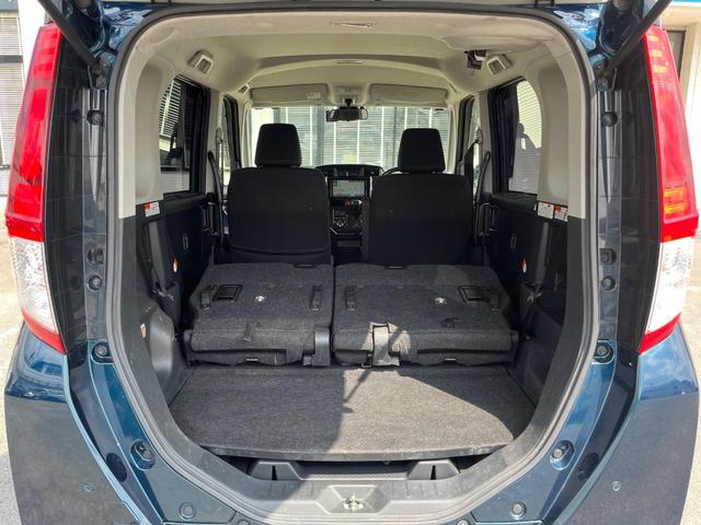 ���i�̂���������ʋ΁A���}���ɏ\���ȉ׎��X�y�[�X���m�ۂ��Ă���܂��B�Z�J���h�V�[�g��|���ƁA�傫�ȉו��̐ύڂ��\�ł���