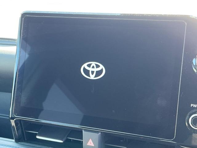 ヴォクシー ハイブリッドＳ－Ｚ　両側電動ドア　バックカメラ　１００Ｖ電源　衝突軽減　レーダークルーズ　禁煙車　電動リアゲート　ハーフレザー　コーナーセンサー　スマートキー　ＬＥＤヘッド　純正１７アルミ（3枚目）