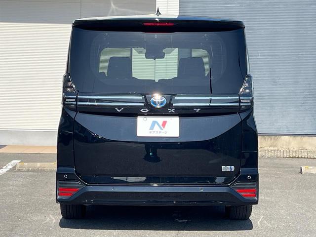 ヴォクシー ハイブリッドＳ－Ｚ　両側電動ドア　バックカメラ　１００Ｖ電源　衝突軽減　レーダークルーズ　禁煙車　電動リアゲート　ハーフレザー　コーナーセンサー　スマートキー　ＬＥＤヘッド　純正１７アルミ（15枚目）