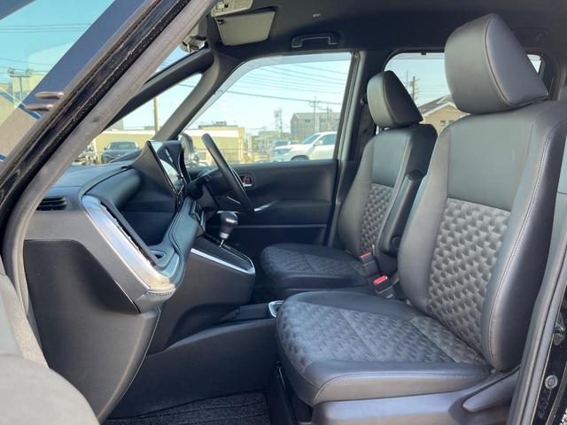 ヴォクシー ハイブリッドＳ－Ｚ　両側電動ドア　バックカメラ　１００Ｖ電源　衝突軽減　レーダークルーズ　禁煙車　電動リアゲート　ハーフレザー　コーナーセンサー　スマートキー　ＬＥＤヘッド　純正１７アルミ（63枚目）