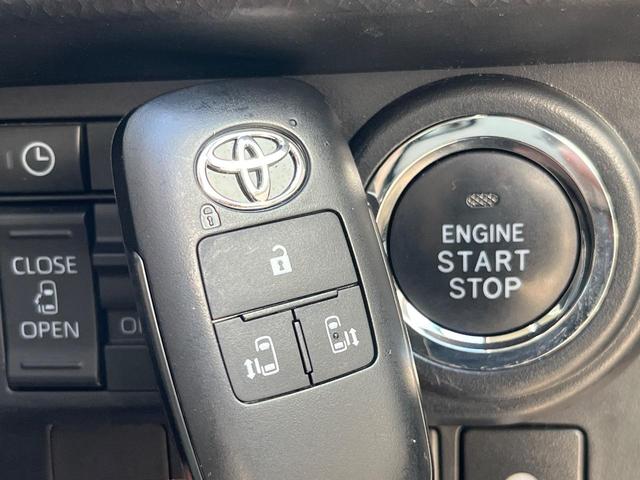 ルーミー カスタムＧ　純正９型ナビ　後席モニター　全周囲カメラ　レーダークルーズ　衝突軽減　両側電動ドア　シートヒーター　禁煙車　オートエアコン　ＬＥＤヘッド　ＥＴＣ　ドラレコ　オートブレーキホールド　純正１４アルミ（44枚目）