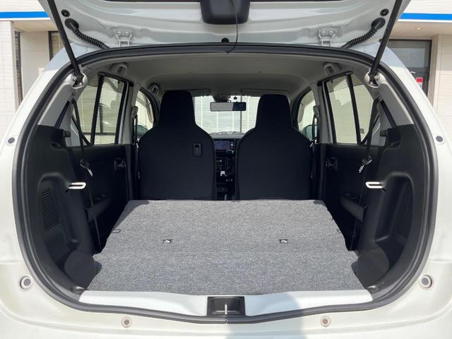 アルトターボＲＳ ベースグレード　ターボ　ＳＤナビ　バックカメラ　レーダブレーキサポート　禁煙車　シートヒーター　スマートキー　ＨＩＤヘッド　ビルトインＥＴＣ　専用１５インチアルミ　オートライト　オートエアコン　パドルシフト（11枚目）