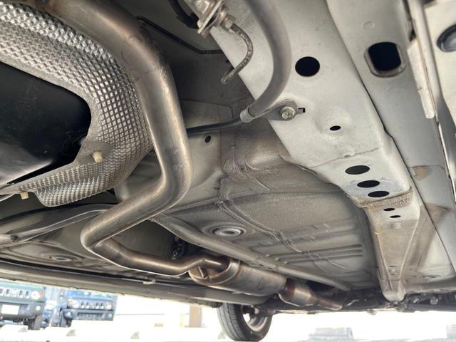 アルトターボＲＳ ベースグレード　ターボ　ＳＤナビ　バックカメラ　レーダブレーキサポート　禁煙車　シートヒーター　スマートキー　ＨＩＤヘッド　ビルトインＥＴＣ　専用１５インチアルミ　オートライト　オートエアコン　パドルシフト（22枚目）