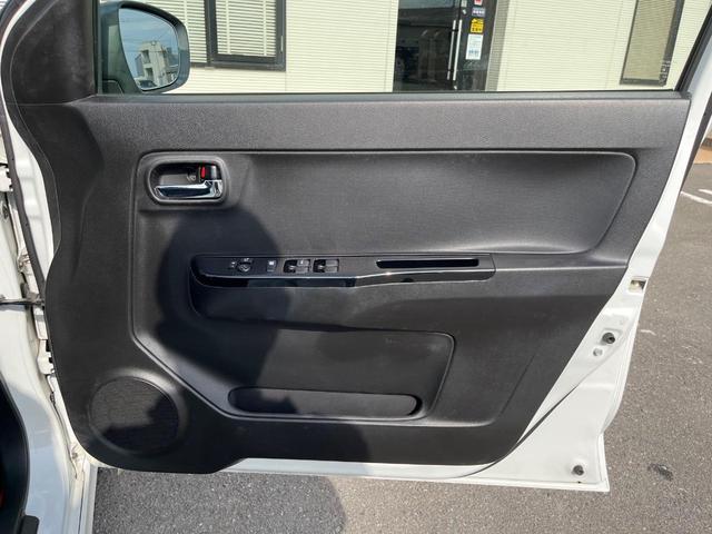 アルトターボＲＳ ベースグレード　ターボ　ＳＤナビ　バックカメラ　レーダブレーキサポート　禁煙車　シートヒーター　スマートキー　ＨＩＤヘッド　ビルトインＥＴＣ　専用１５インチアルミ　オートライト　オートエアコン　パドルシフト（39枚目）