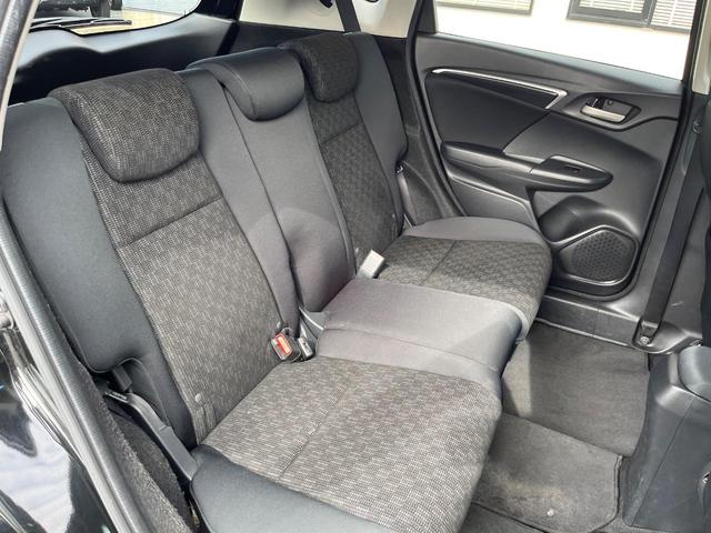 フィット １３Ｇ・Ｌパッケージ　純正ナビ　ＣＴＢＡ　クルーズコントロール　ＬＥＤヘッドライト　スマートキー　ＥＴＣ　Ｂｌｕｅｔｏｏｔｈ　フルセグ　オートライト　電動格納ミラー　オートエアコン（9枚目）