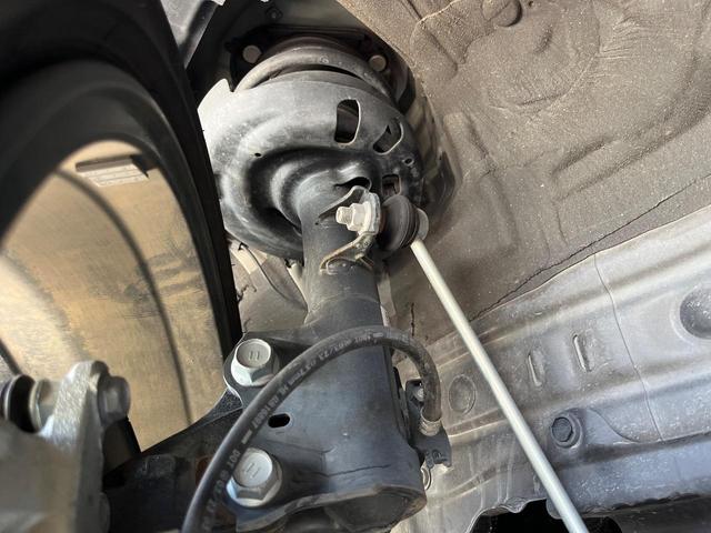 プリウス Ｚ　純正１２．３インチＤＡ　モデリスタエアロ　デジタルインナーミラー　パノラミックビューモニター　セーフティセンス　トヨタチームメイト　ＢＳＭ　レーダークルーズコントロール　パワーシート（20枚目）