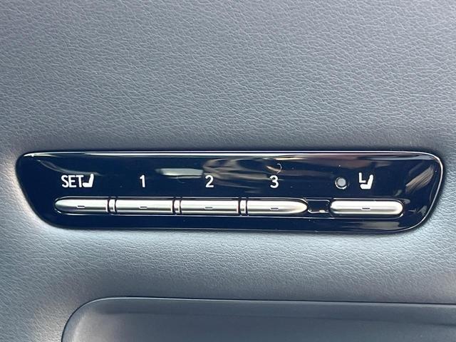 ＬＳ ＬＳ５００ｈ　Ｆスポーツ　サンルーフ　純正１２．３型ナビ　全周囲カメラ　デジタルインナーミラー　１００Ｖ電源　セーフティシステムプラスＡ　レーダークルーズ　禁煙車　ハンズフリー電動リアゲート　半革シート　前席シートエアコン（38枚目）