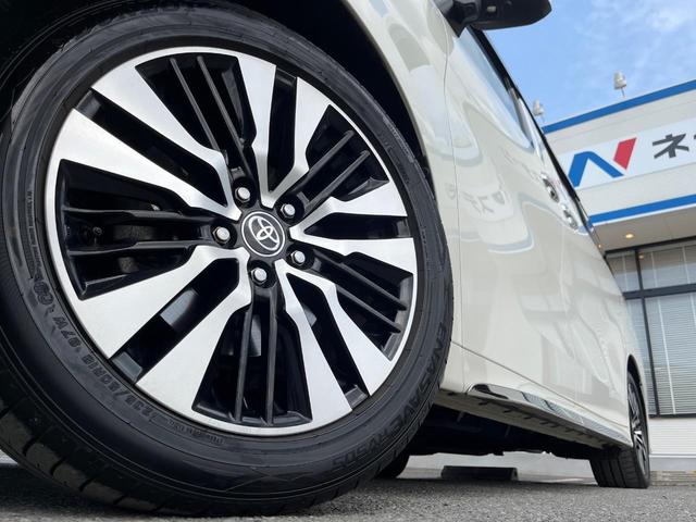 �y�����P�W�C���`�A���~�z�C�[���z�O�ςɃ}�b�`���������A���~�z�C�[���𑕒����Ă���܂��B�e��ЊO�A���~�z�C�[����A�X�^�b�h���X�^�C�����戵�����Ă���܂��B���񂲑��k����������