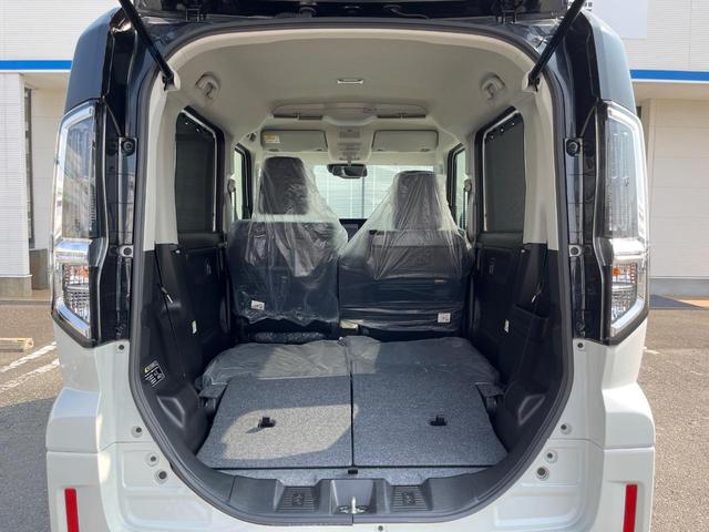 スペーシアカスタム ハイブリッドＸＳ　純正９型ナビ　全周囲カメラ　両側電動ドア　２トーンルーフ　セーフティサポート　レーダークルーズ　禁煙車　ハーフレザーート　シートヒーター　コーナーセンサー　スマートキー　ＬＥＤヘッド　純正１５アルミ（10枚目）