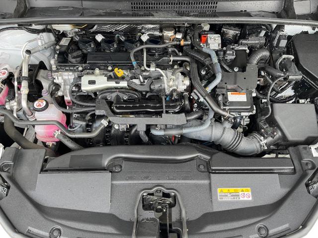 プリウス Ｚ　ガラスルーフ　１２．３型ディスプレイオーディオ　全周囲カメラ　１００Ｖ電源　衝突軽減　レーダークルーズ　禁煙車　前席シートエアコン　パワーシート　ドラレコ　コーナーセンサー　ＬＥＤヘッド　ＥＴＣ２．０（18枚目）