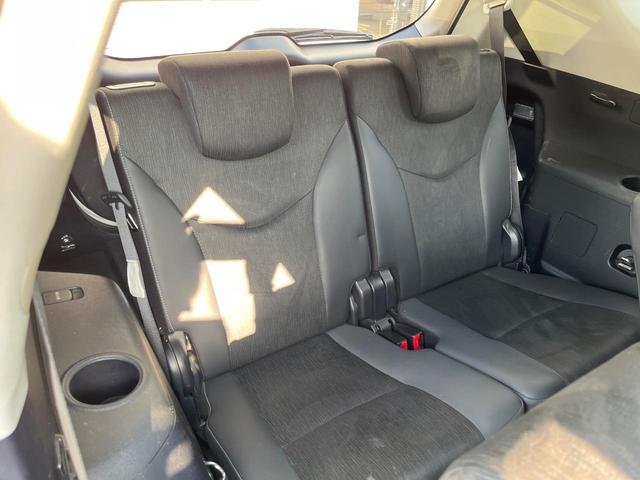 �������[���̃T�[�h�V�[�g�ł��B���ȕ������R���p�N�g�Ɏ��[�ł��A�L��ȉ׎��X�y�[�X�Ƃ��Ă��g�����������܂��I��Ԑl����ו��̗ʂȂǗ��p�V�[���ɍ��킹�ĂR��ڂ�L�����p�ł��A�Ƃ��Ă��֗���