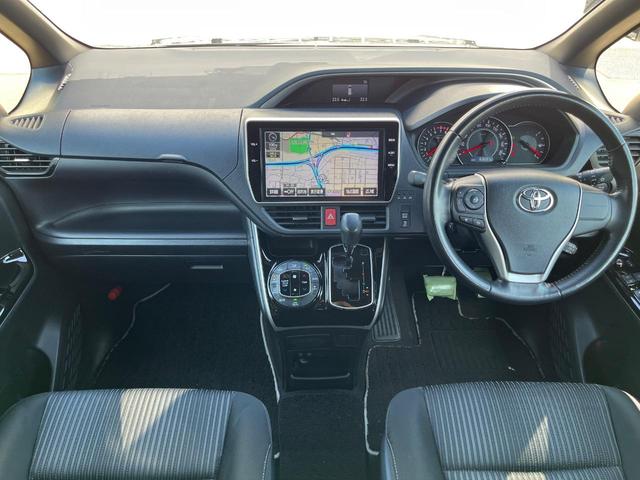 ヴォクシー ＺＳ　煌　純正１０インチナビ　セーフティセンス　クルーズコントロール　両側パワースライドドア　オートハイビーム　バックカメラ　ＬＥＤヘッドライト　スマートキー　ＥＴＣ　Ｂｌｕｅｔｏｏｔｈ　フルセグ（2枚目）