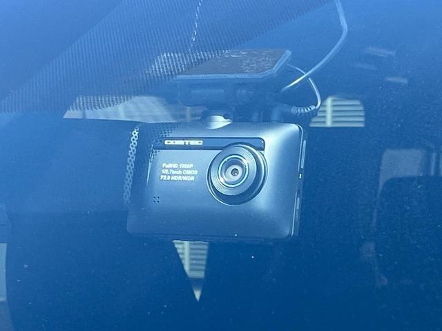 ヴォクシー ＺＳ　煌　純正１０インチナビ　セーフティセンス　クルーズコントロール　両側パワースライドドア　オートハイビーム　バックカメラ　ＬＥＤヘッドライト　スマートキー　ＥＴＣ　Ｂｌｕｅｔｏｏｔｈ　フルセグ（42枚目）