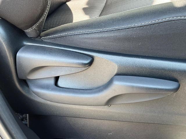 ヴォクシー ＺＳ　煌　純正１０インチナビ　セーフティセンス　クルーズコントロール　両側パワースライドドア　オートハイビーム　バックカメラ　ＬＥＤヘッドライト　スマートキー　ＥＴＣ　Ｂｌｕｅｔｏｏｔｈ　フルセグ（44枚目）