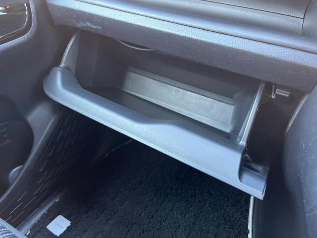 ヴォクシー ＺＳ　煌　純正１０インチナビ　セーフティセンス　クルーズコントロール　両側パワースライドドア　オートハイビーム　バックカメラ　ＬＥＤヘッドライト　スマートキー　ＥＴＣ　Ｂｌｕｅｔｏｏｔｈ　フルセグ（48枚目）