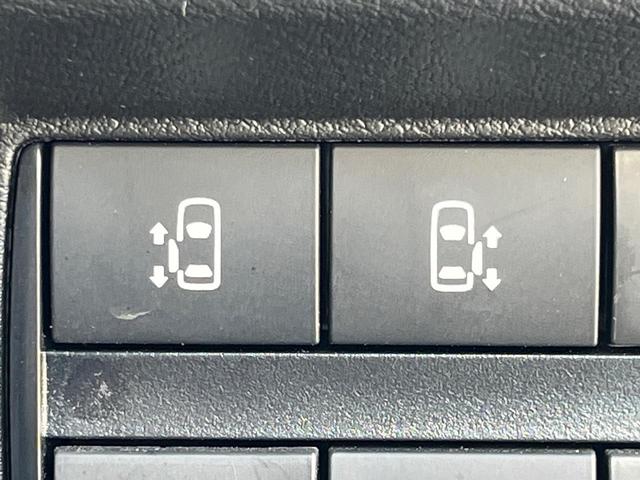 �y�n���Y�t���[�@�\�t�������p���[�X���C�h�h�A�z�X���C�h�h�A�̉��ɑ�������Ă��������ƁA�����I�ɃX���C�h�h�A���J���܂��I�ו��ŗ��肪�ӂ���������Ԃł��A�h�A�̊J���ł��ĂƂ��Ă��֗��I