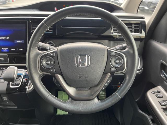 �y�����v�����X�e�A�����O�z�㎿�Ȋv���g�p���邱�ƂŁA��ɂ����������݂ƂĂ��^�]���₷���n���h���ł���