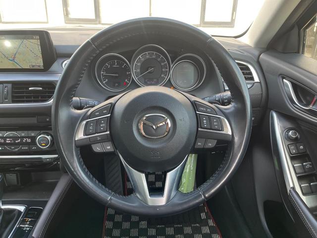 �y�����v�����X�e�A�����O�z�㎿�Ȋv���g�p���邱�ƂŁA��ɂ����������݂ƂĂ��^�]���₷���n���h���ł���