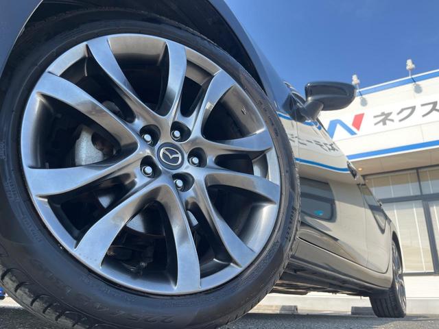 �y�����P�X�C���`�A���~�z�C�[���z�O�ςɃ}�b�`���������A���~�z�C�[���𑕒����Ă���܂��B�e��ЊO�A���~�z�C�[����A�X�^�b�h���X�^�C�����戵�����Ă���܂��B���񂲑��k����������