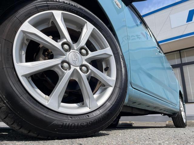 �y�����P�S�C���`�A���~�z�C�[���z�O�ςɃ}�b�`���������A���~�z�C�[���𑕒����Ă���܂��B�e��ЊO�A���~�z�C�[����A�X�^�b�h���X�^�C�����戵�����Ă���܂��B���񂲑��k����������