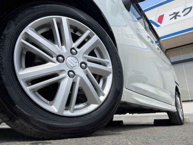 �y�����P�T�C���`�A���~�z�C�[���z�O�ςɃ}�b�`���������A���~�z�C�[���𑕒����Ă���܂��B�e��ЊO�A���~�z�C�[����A�X�^�b�h���X�^�C�����戵�����Ă���܂��B���񂲑��k����������