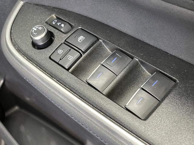 ハイブリッドＳ－Ｚ　純正１０．５インチナビ　トヨタセーフティセンス　バックカメラ　後席モニター　レーダークルーズコントロール　両側パワースライドドア　ＬＥＤヘッドランプ　シートヒーター　　スマー（画像36）