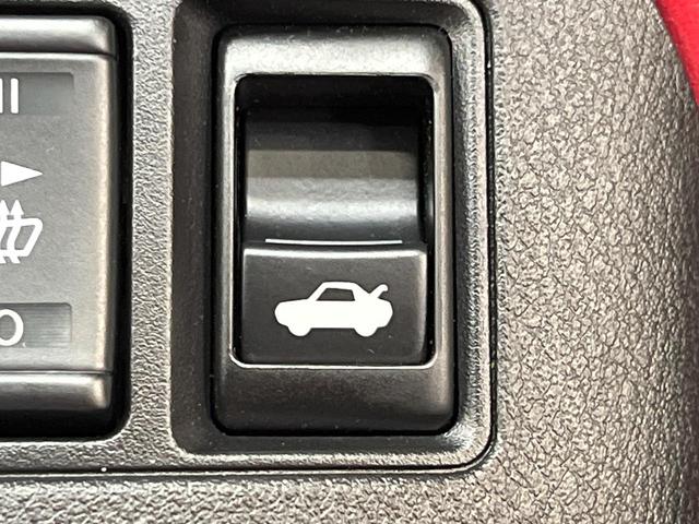 バージョンＳＴ　ターボ　純正９型ナビ　バックカメラ　ＢＯＳＥサウンド　先進運転支援技術　禁煙車　ハーフレザーシート　シートヒーター　パワーシート　コーナーセンサー　スマートキー　ＬＥＤヘッド　デジタルインナーミラー（画像51）