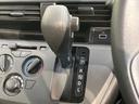 Ｓ　ディスプレイオーディオ　衝突軽減装置　禁煙車　ＥＴＣ　オートハイビーム　オートライト　Ｂｌｕｅｔｏｏｔｈ　ＣＤ　ＤＶＤ再生　アイドリングストップ（40枚目）