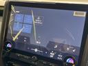 Ｚ　１４インチナビ　１３．２型有機ＥＬ　トヨタチームメイト　左右独立ムーンルーフ　ＨＵＤ　デジタルインナーミラー　エグゼクティブパワーシート　３眼ＬＥＤヘッドライト　ＢＳＭ　セーフティサポート（31枚目）