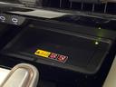 Ｚ　１４インチナビ　１３．２型有機ＥＬ　トヨタチームメイト　左右独立ムーンルーフ　ＨＵＤ　デジタルインナーミラー　エグゼクティブパワーシート　３眼ＬＥＤヘッドライト　ＢＳＭ　セーフティサポート（53枚目）