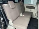 後部座席も気になるようなキズ・汚れやへたり等、大きなダメージはなく、良好な状態です。