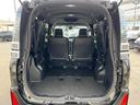 後席を格納すると、これだけの広さが!シーンに合わせたシートアレンジで、大きな荷物も積むことが出来ます♪