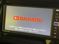 �ڽ����ʥӡۿ͵��ν����ʥӤ������������ǥ�����ǽ�⽼�¤��Ƥ��ꡢ�£�������������³����Ф������Υ��ޥۤ�ͣУ��ץ쥤�䡼�β��ڤ������ǽ�������α�ž������˳ڤ����ʤ�ޤ����� 3