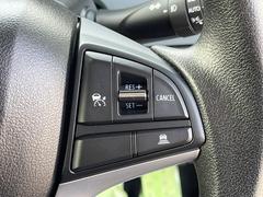 �ڥ����ץƥ��֥��롼������ȥ�����۹�®ƻϩ�Ǥ�Ĺ��Υ���Ԥ��ڤˡ�����ư��®�٤��ݤĥ��롼������ȥ����뤬�����ͷڸ������ƥ��Ϣ�Ȥ��������μ�ξ���Τ��Ƽִ֤��ݤĤ褦��®��Ĵ�ᤷ�Ƥ���ޤ����� 4