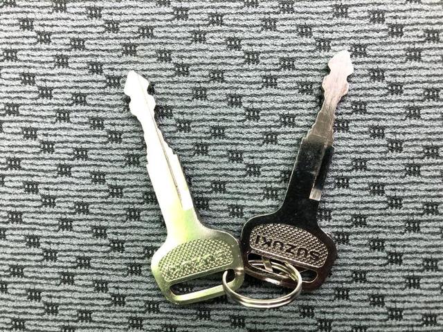 4WD KC セーフティサポート(スズキ)/ドライブレコーダー 前後/ヘッドランプ LED/ETC/EBD付ABS/エアバッグ 運転席/エアバッグ 助手席/パワーステアリング/禁煙車/4WD/マニュアルエアコン(10枚目)
