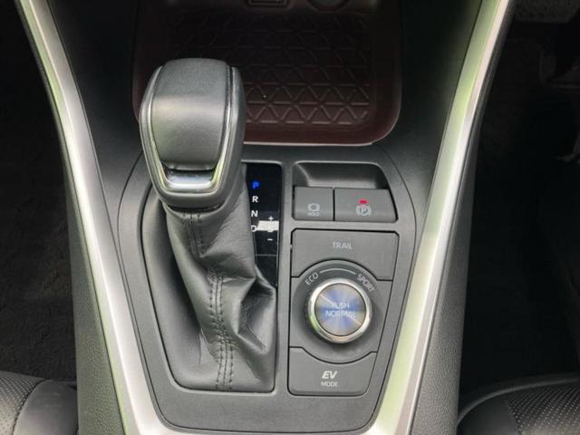 ＲＡＶ４ ４ＷＤハイブリッドＧ　保証書／ディスプレイオーディオ／デジタルインナーミラー／トヨタセーフティセンス／シートヒーター／パノラミックビューモニター／車線逸脱防止支援システム／シート　合皮／電動バックドア　衝突被害軽減システム（26枚目）