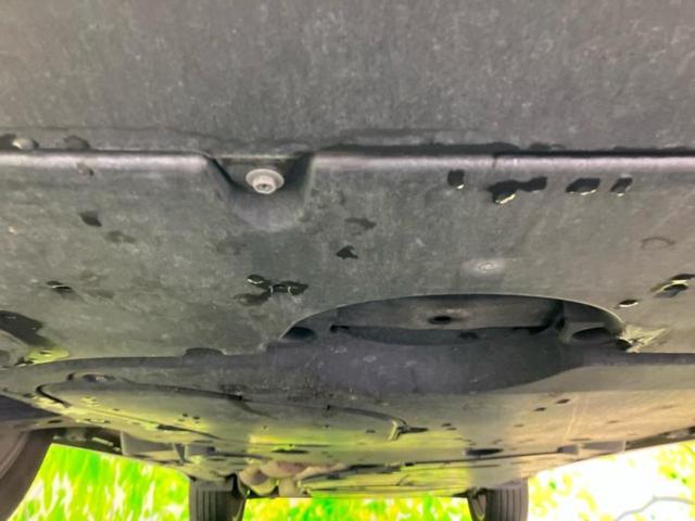 ハリアーハイブリッド Ｚレザーパッケージ　新品タイヤ／ＪＢＬ／保証書／純正　ＳＤナビ／デジタルインナーミラー／トヨタセーフティセンス／シートヒーター／パノラミックビューモニター／車線逸脱防止支援システム／電動バックドア　衝突被害軽減システム（49枚目）