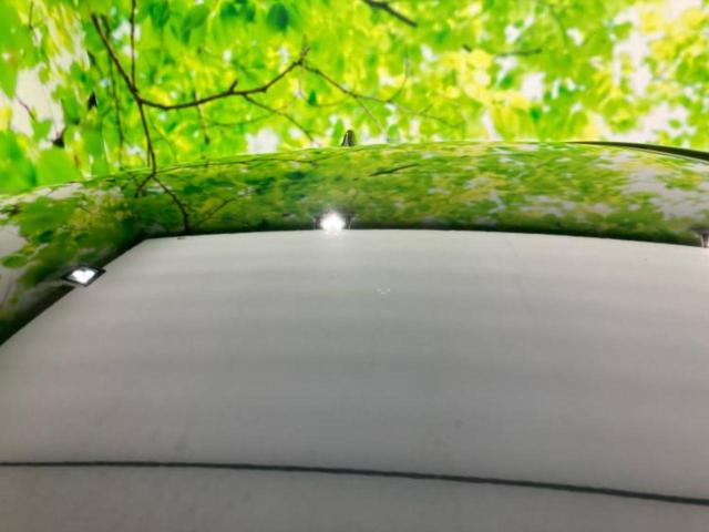 ハリアーハイブリッド Ｚレザーパッケージ　新品タイヤ／ＪＢＬ／保証書／純正　ＳＤナビ／デジタルインナーミラー／トヨタセーフティセンス／シートヒーター／パノラミックビューモニター／車線逸脱防止支援システム／電動バックドア　衝突被害軽減システム（50枚目）