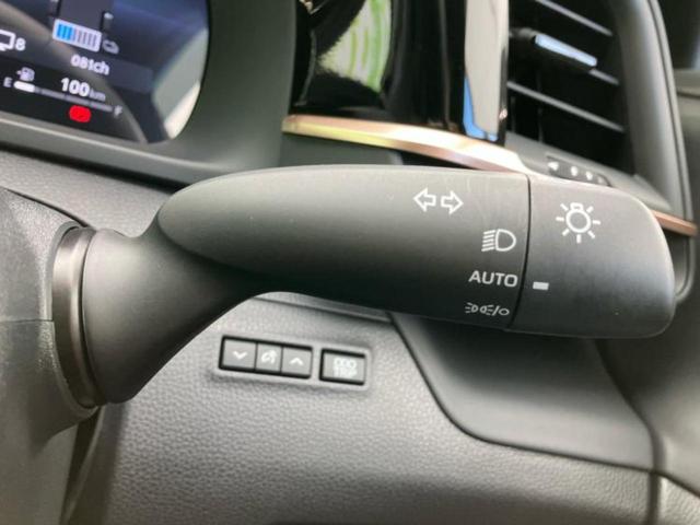 クラウンクロスオーバー ４ＷＤ　ＲＳアドバンスド　サンルーフ／純正エアロ／保証書／ディスプレイオーディオ＋ナビ１１インチ／デジタルインナーミラー／トヨタセーフティセンス／エアーシート　前席／パノラミックビューモニター／車線逸脱防止支援システム　ターボ（16枚目）
