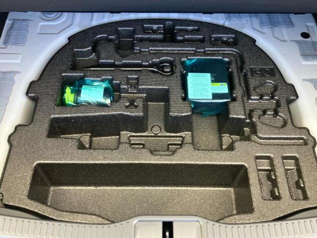クラウンクロスオーバー ４ＷＤ　ＲＳアドバンスド　サンルーフ／純正エアロ／保証書／ディスプレイオーディオ＋ナビ１１インチ／デジタルインナーミラー／トヨタセーフティセンス／エアーシート　前席／パノラミックビューモニター／車線逸脱防止支援システム　ターボ（20枚目）